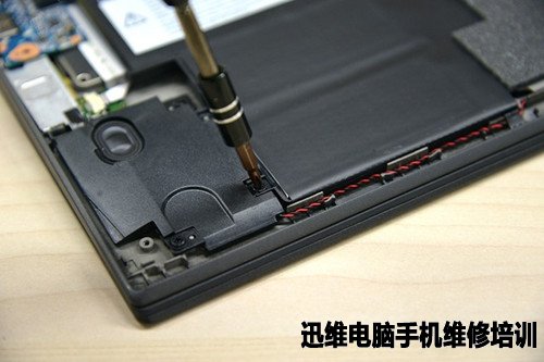 ThinkPad X1 Carbon拆解