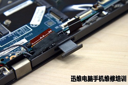 ThinkPad X1 Carbon拆解