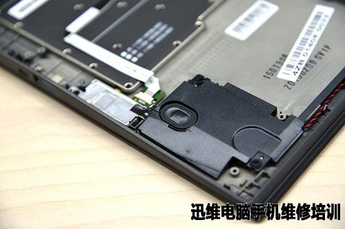 ThinkPad X1 Carbon拆解