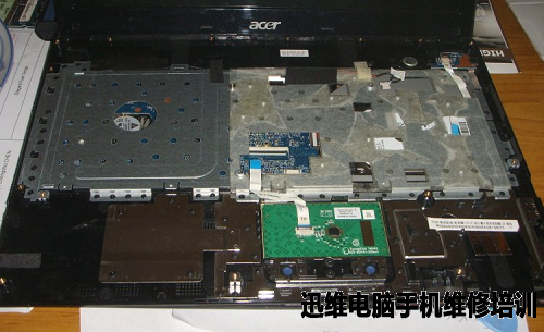 宏基笔记本电脑4741g拆机清灰