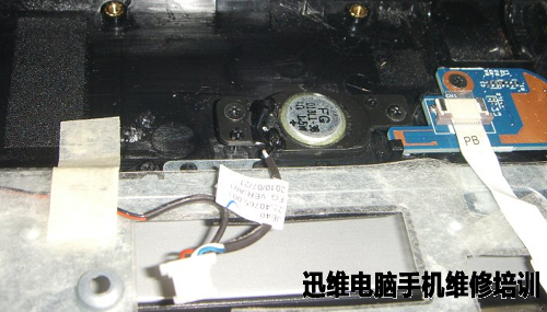 宏基笔记本电脑4741g拆机清灰