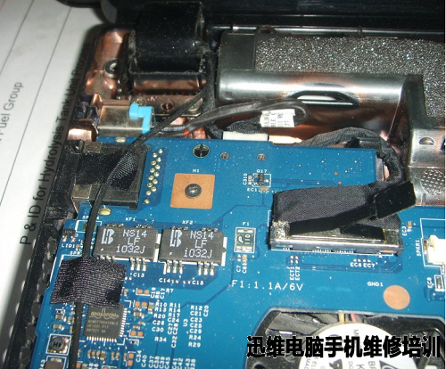宏基笔记本电脑4741g拆机清灰