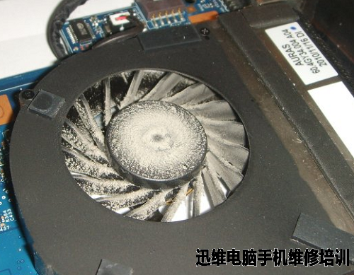 宏基笔记本电脑4741g拆机清灰