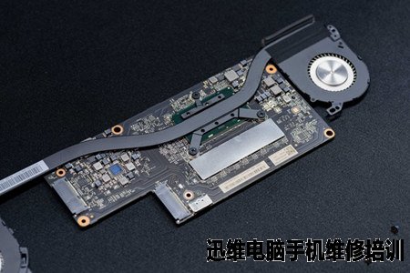 联想YOGA 4 Pro拆解