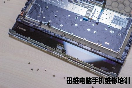 联想YOGA 4 Pro拆解