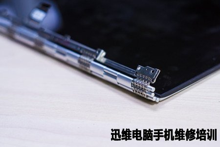 联想YOGA 4 Pro拆解