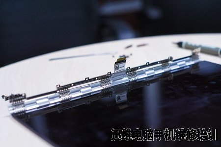 联想YOGA 4 Pro拆解