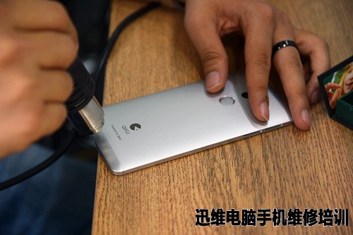 360奇酷手机旗舰版拆机有料