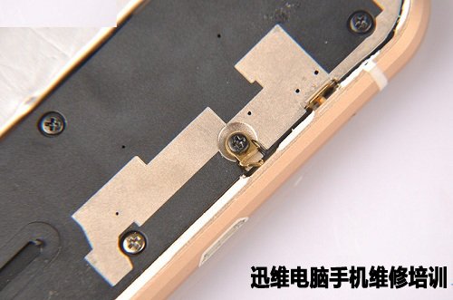 智能手机蓝魔Mos1拆机图文并茂!