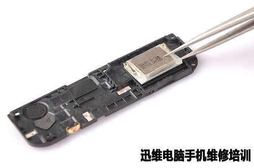 智能手机蓝魔Mos1拆机图文并茂!