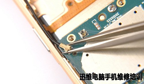 智能手机蓝魔Mos1拆机图文并茂!
