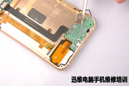 智能手机蓝魔Mos1拆机图文并茂!