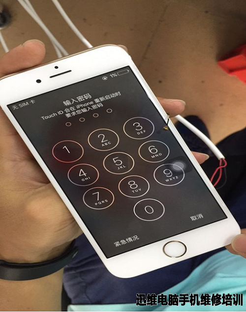 iPhone6S进水不开机,50MA循环掉电维修