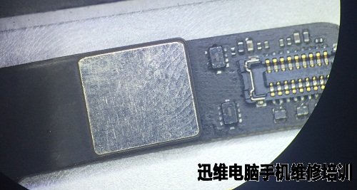 IPAD MINI2不开机 前置摄像头不能用维修案例4