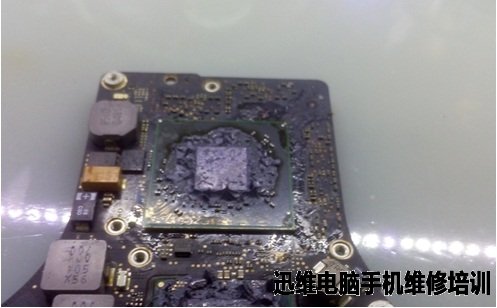 苹果A1286不开机维修 图1