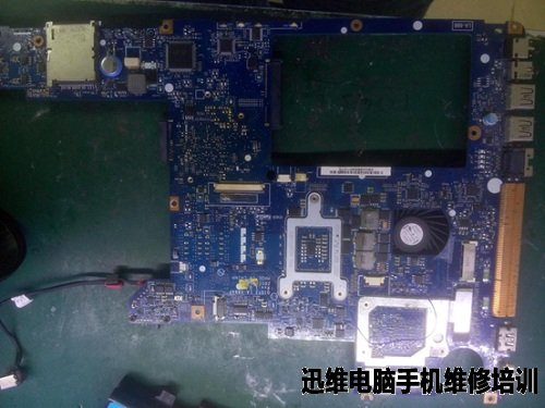 联想Y470不充电,不开机维修 图1