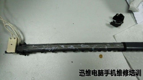 HP P2015N激光打印机卡纸,更换定影膜维修 图1
