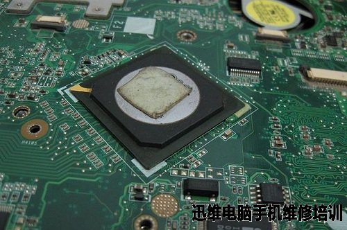 华硕K41V笔记本不开机故障维修一例!
