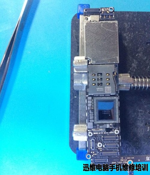 iPhone6红屏 刷机报错故障维修!