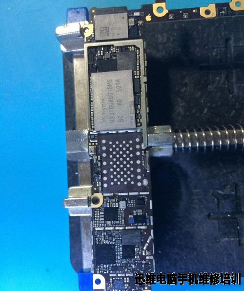 iPhone6红屏 刷机报错故障维修!