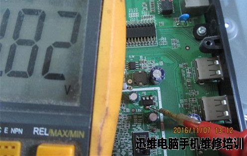 创维液晶电视32E60HR二次不开机检修