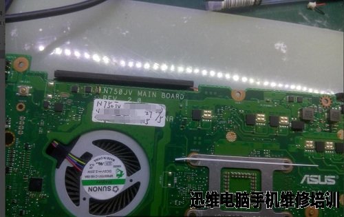 华硕N750JV不开机维修 图1