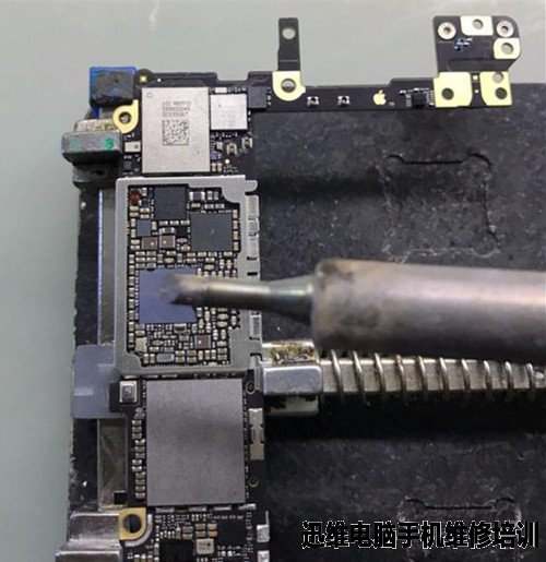 iPhone6S进水不开机维修思路