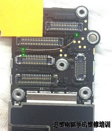 iPhone6 摔过无显示 无wifi维修 图1