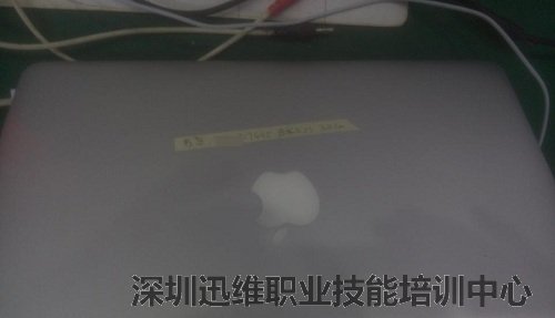 苹果A1466进水开不了机维修 图1