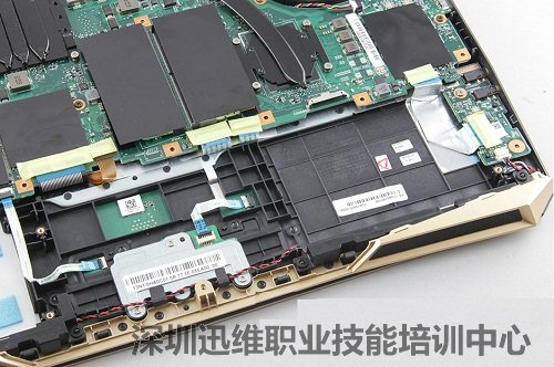 雷神911 targa游戏本拆机图解