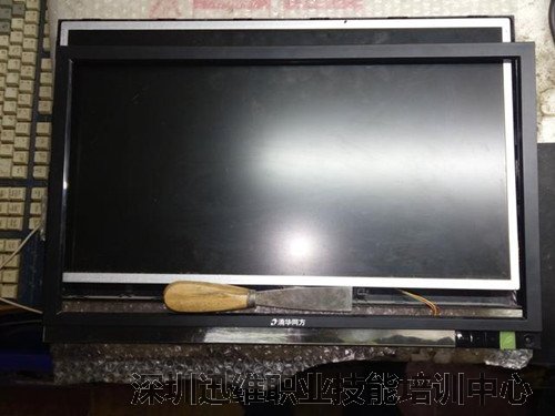 免拆屏!清华同方显示器LCD改LED的方法 图