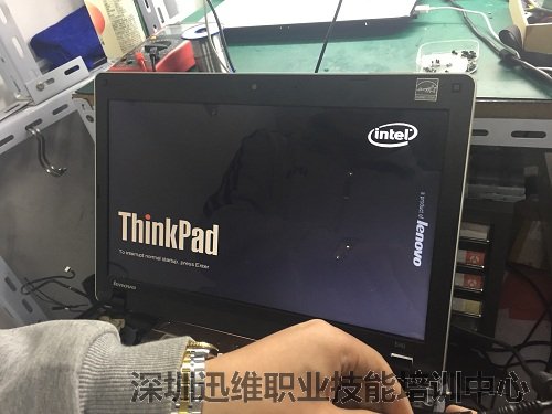联想E40触发瞬间掉电艰难维修(图4)