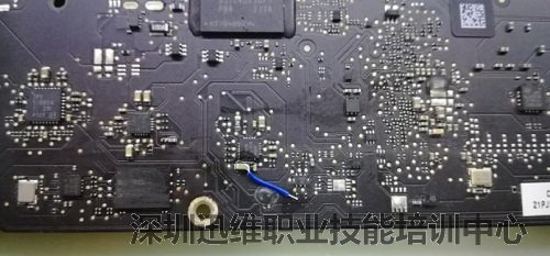 苹果A1466笔记本开不了机维修(图5)