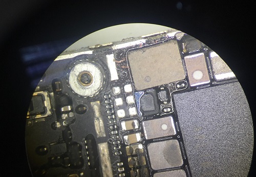 iPhone6手机开机不显示故障维修
