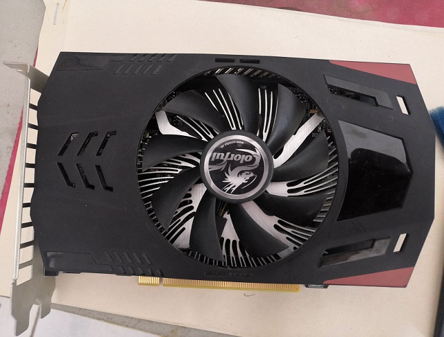 七彩虹网驰gtx750ti 2GD5显卡开机不显示故障维修