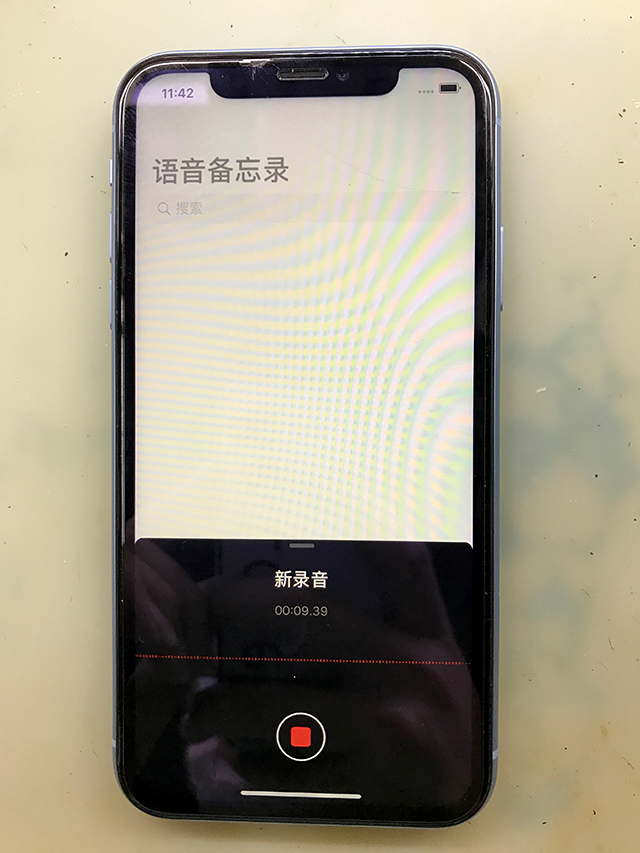 被烧焦的iPhone XR手机录音不能用，打电话对方听不见维修 图1