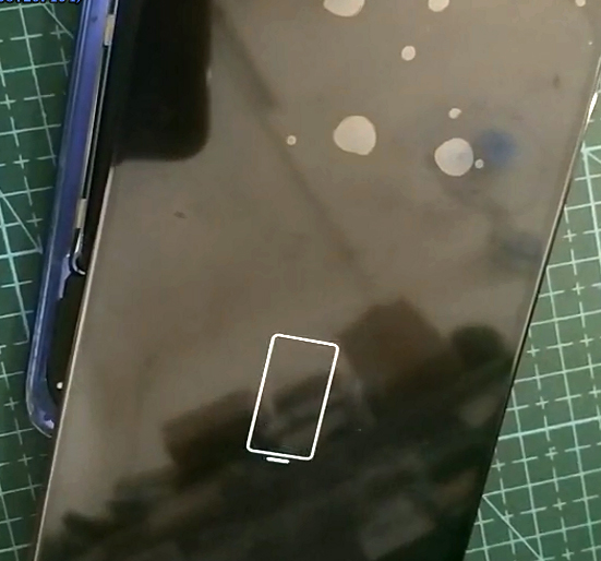 小米9手机换屏后开机显示一个空电池故障维修