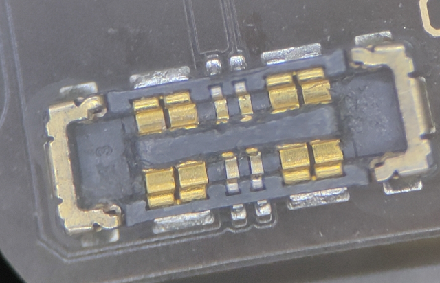 重摔OPPO R17手机提示电池接触异常维修 图2