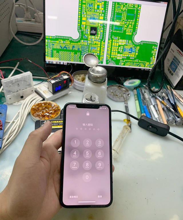 iPhoneXS手机不开机，加电大电流维修 图9