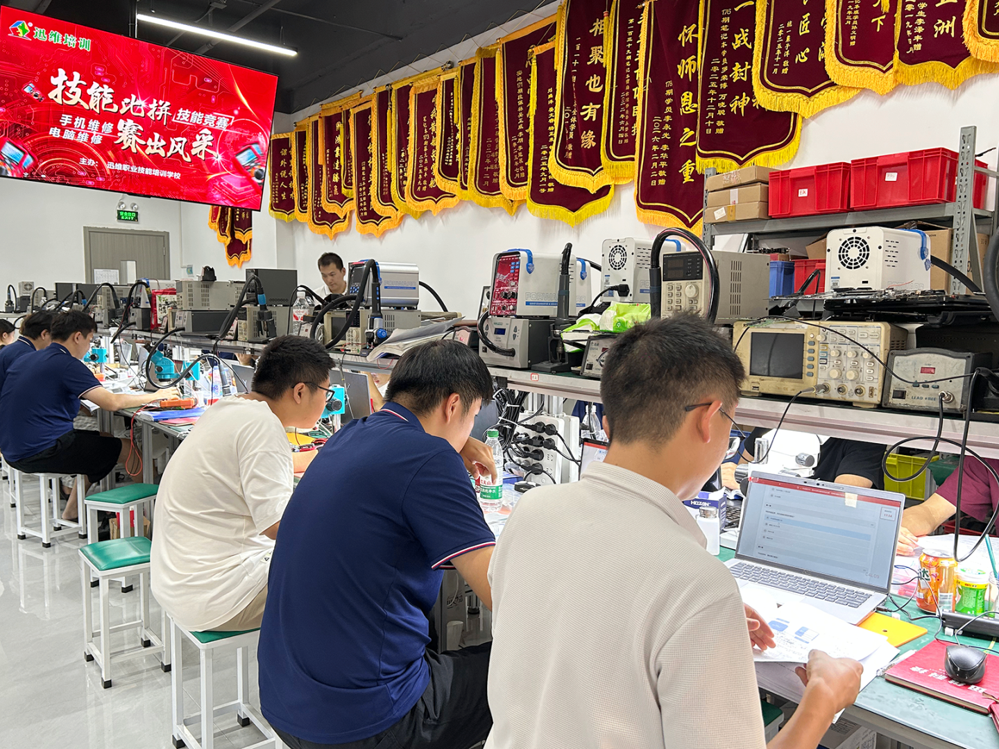 https://www.xinxunwei.com/storage/post/202609/29/0122509b859a2a67.png