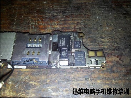 iPhone4s不认SIM卡大电流