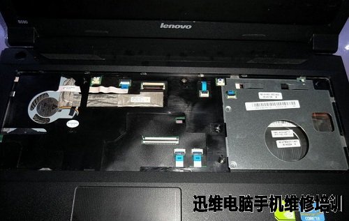 联想b590拆机 图12