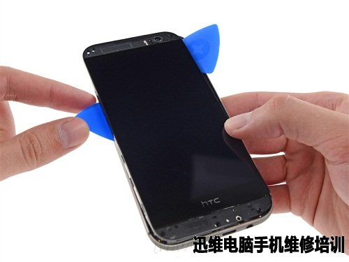 HTC旗舰机M8一丝不苟完全拆解
