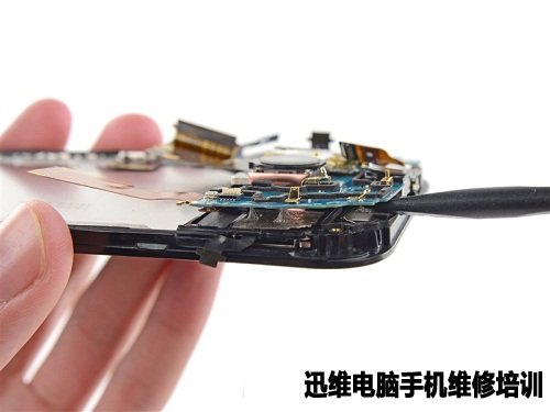 HTC旗舰机M8一丝不苟完全拆解