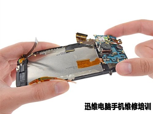 HTC旗舰机M8一丝不苟完全拆解