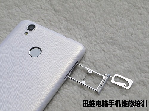 呛口红辣椒手机NX-Plus做工怎么样?拆机便知