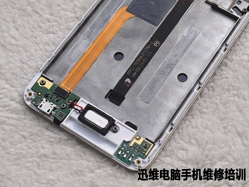 呛口红辣椒手机NX-Plus做工怎么样?拆机便知