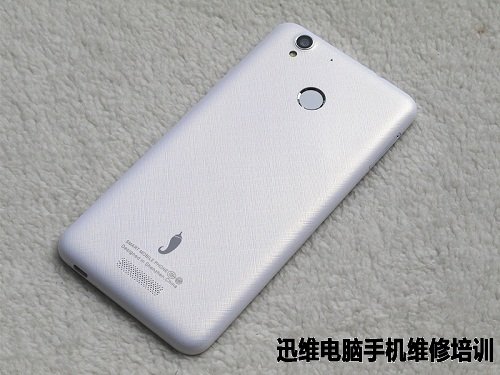 呛口红辣椒手机NX-Plus做工怎么样?拆机便知