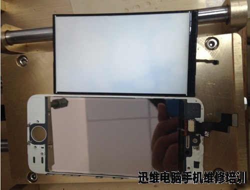 Iphone5s进水换屏幕背光模组