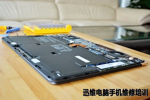 惠普Spectre 13幽灵本全面拆解!